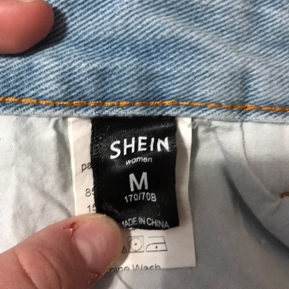 🌟NEW🌟 boyfriend jeans! - Picture 6 of 6